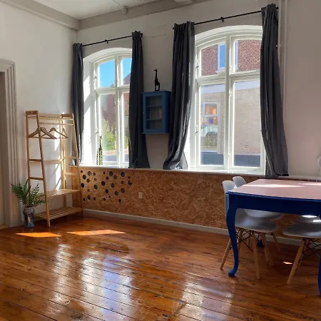 Gallery In The Heart Of 아파트 *