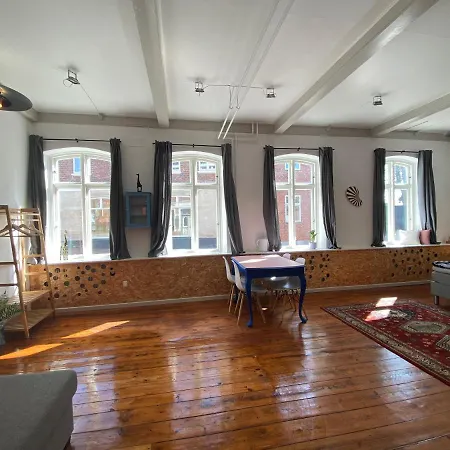 Gallery In The Heart Of * Hojer