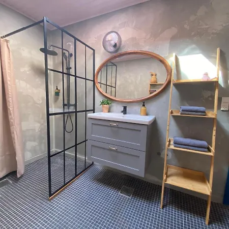 아파트 Gallery In The Heart Of Højer